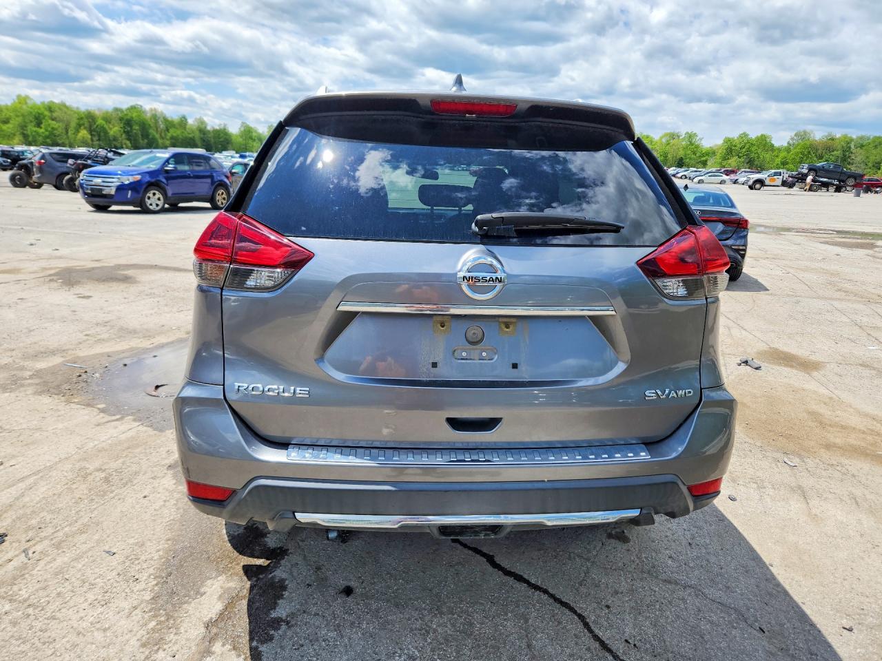 2018 Nissan Rogue Sv Серый vin: KNMAT2MV9JP615698