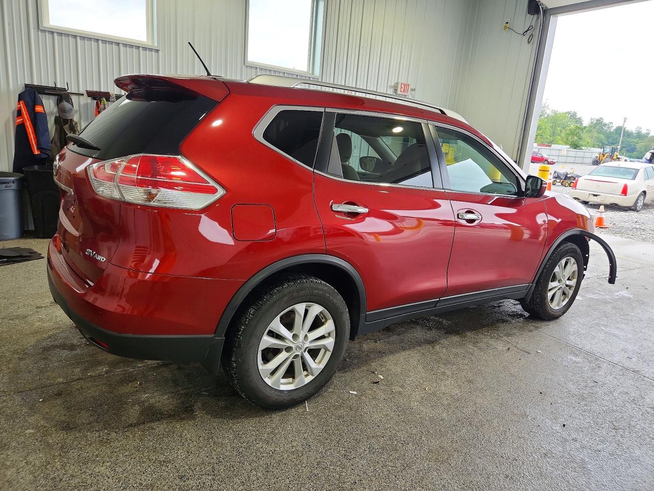 2015 Nissan Rogue Sv Red vin: KNMAT2MVXFP505315