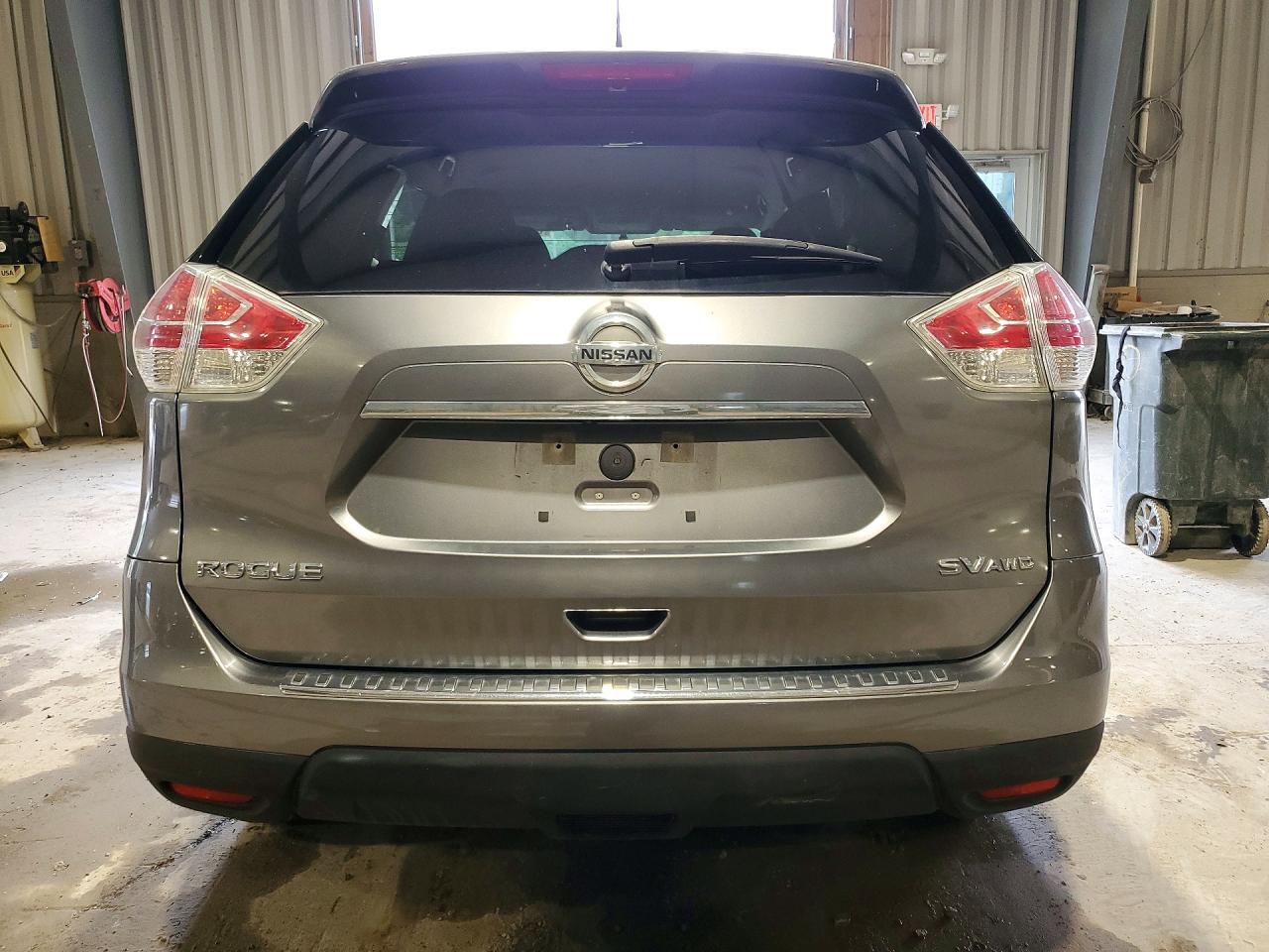 2015 Nissan Rogue Sv Silver vin: KNMAT2MVXFP508781