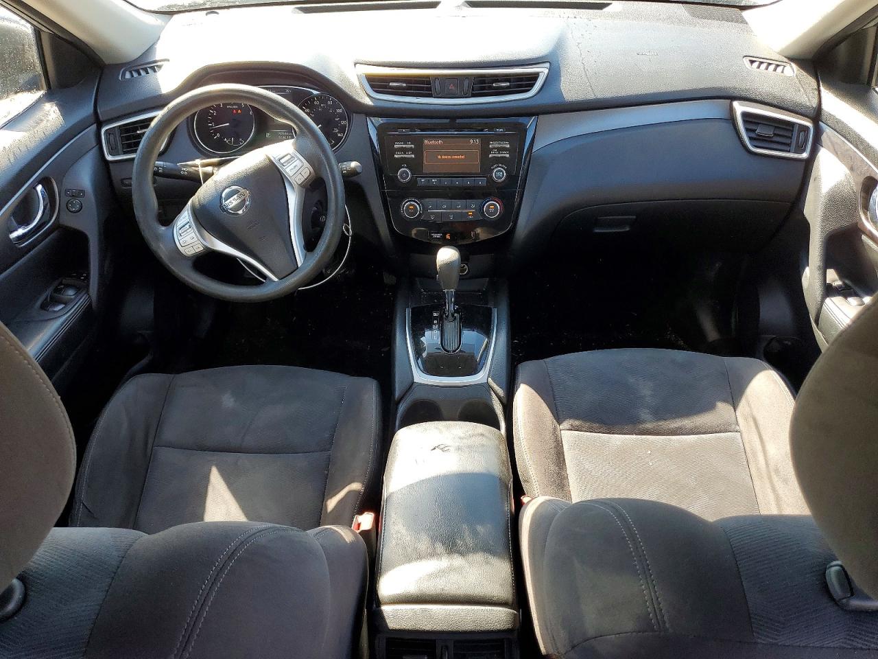 2015 Nissan Rogue S Silver vin: KNMAT2MVXFP514046