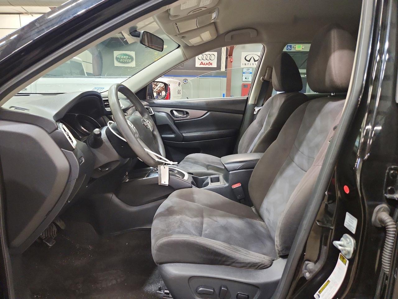 2015 Nissan Rogue Sv Black vin: KNMAT2MVXFP520977