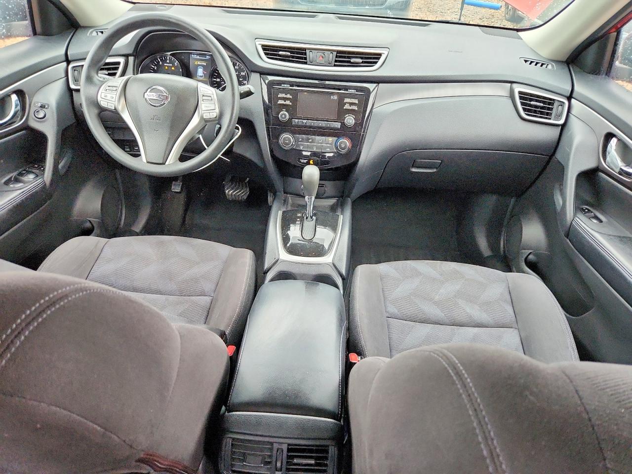 2015 Nissan Rogue S Red vin: KNMAT2MVXFP523992