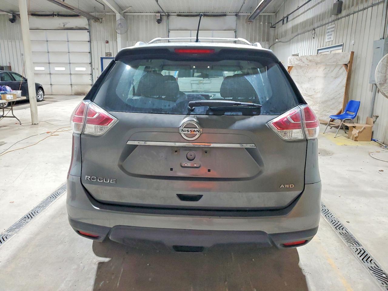 2015 Nissan Rogue S Gray vin: KNMAT2MVXFP527489
