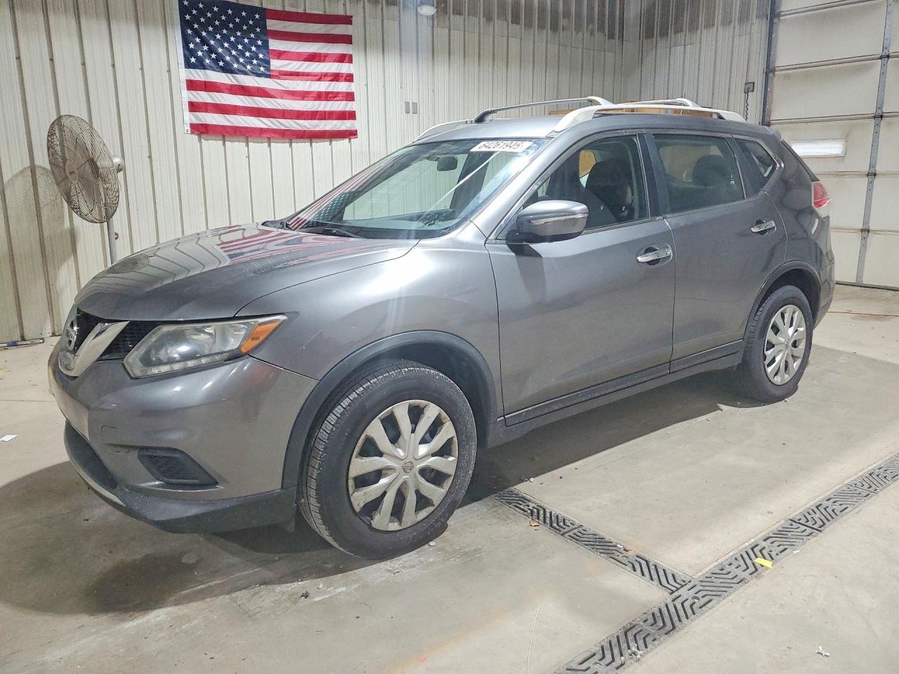 2015 Nissan Rogue S Gray vin: KNMAT2MVXFP527489