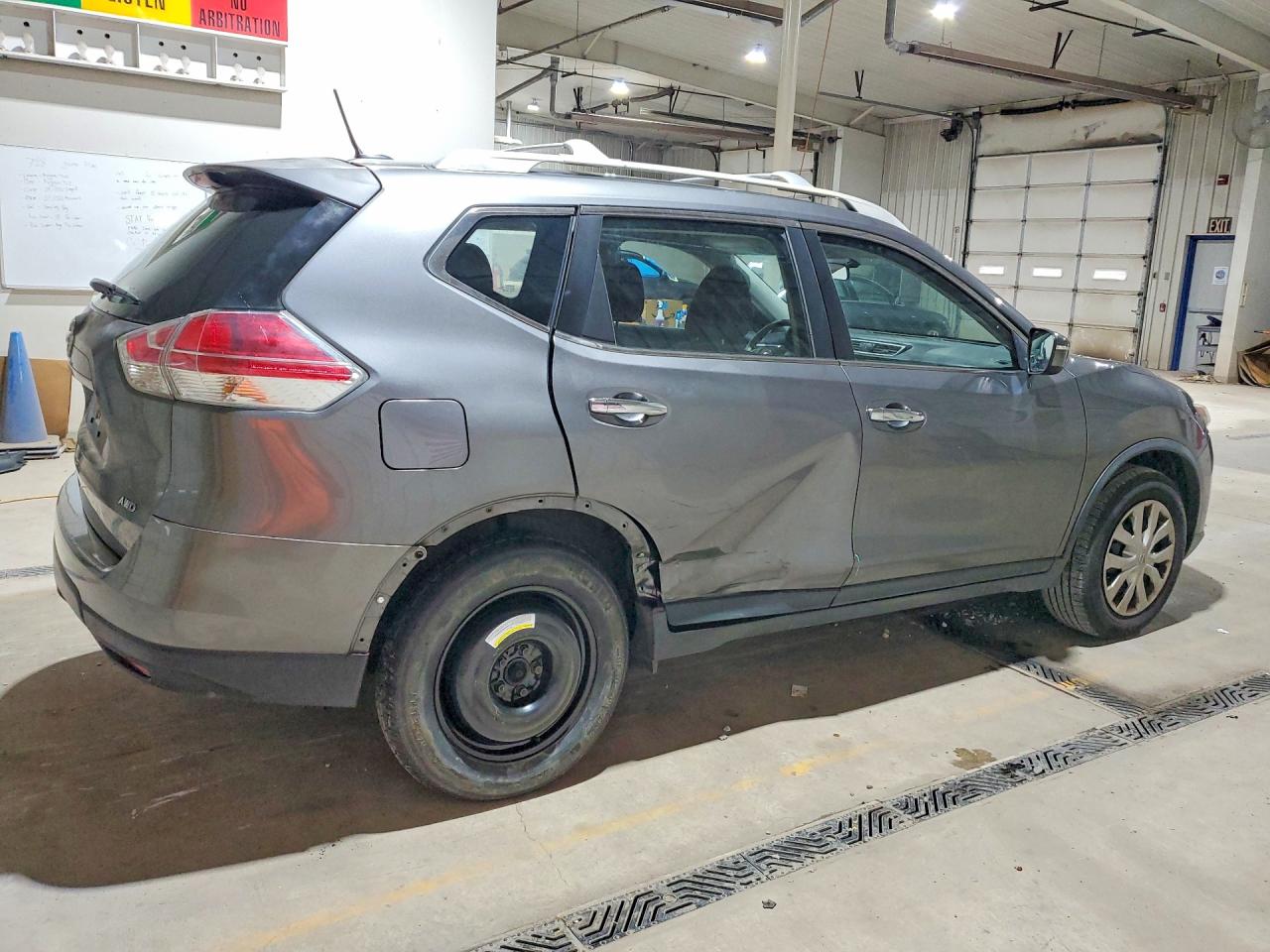 2015 Nissan Rogue S Gray vin: KNMAT2MVXFP527489