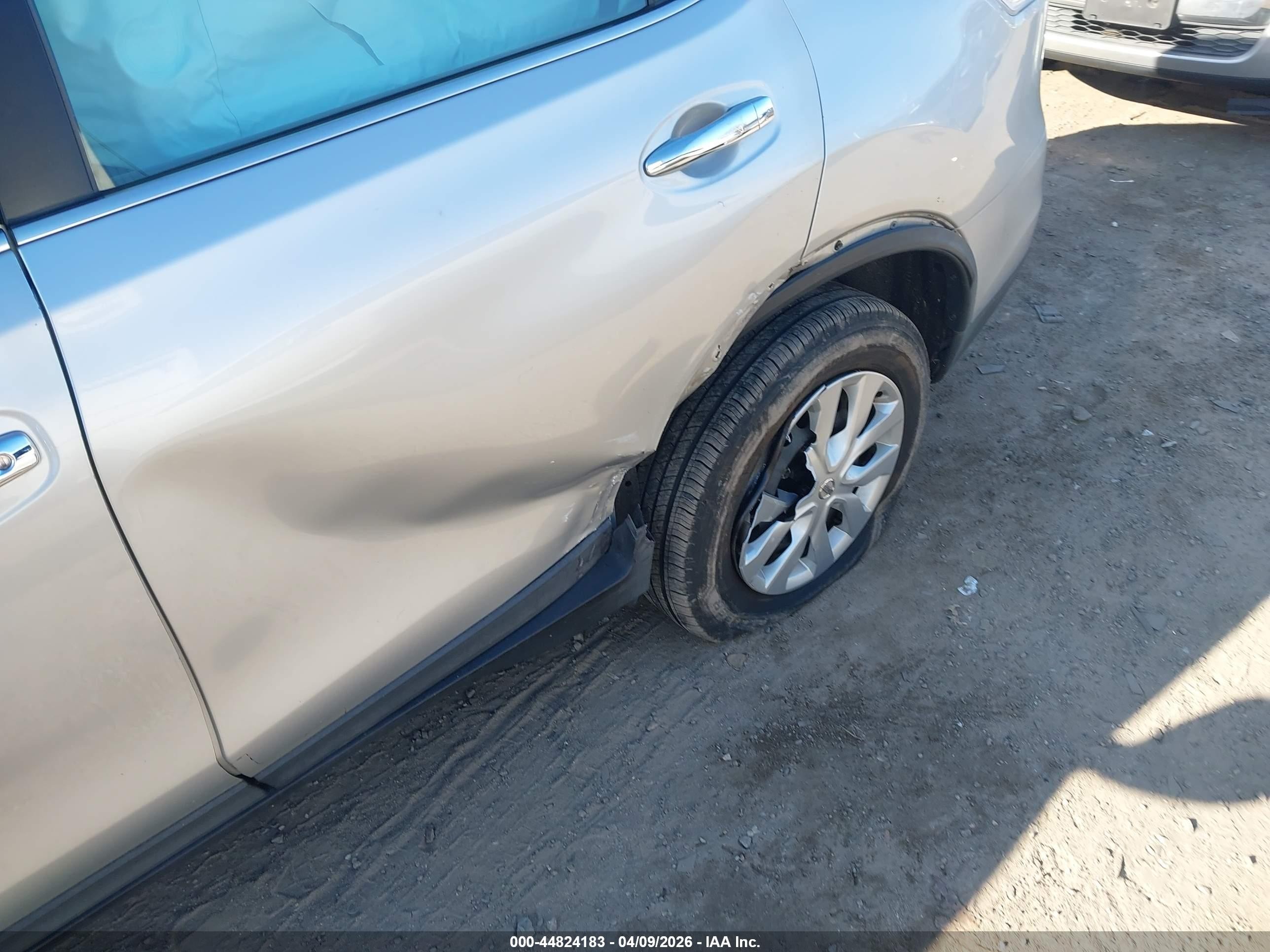 2015 Nissan Rogue S Gray vin: KNMAT2MVXFP536144