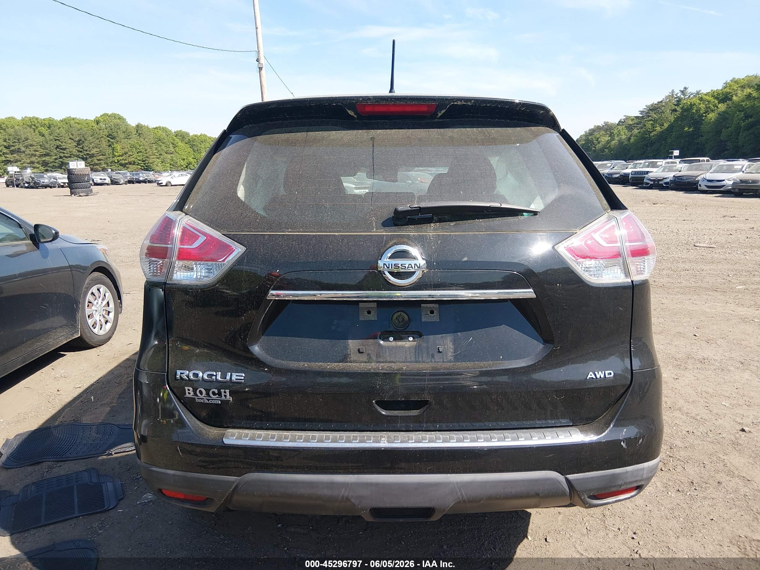 2015 Nissan Rogue S Черный vin: KNMAT2MVXFP538136