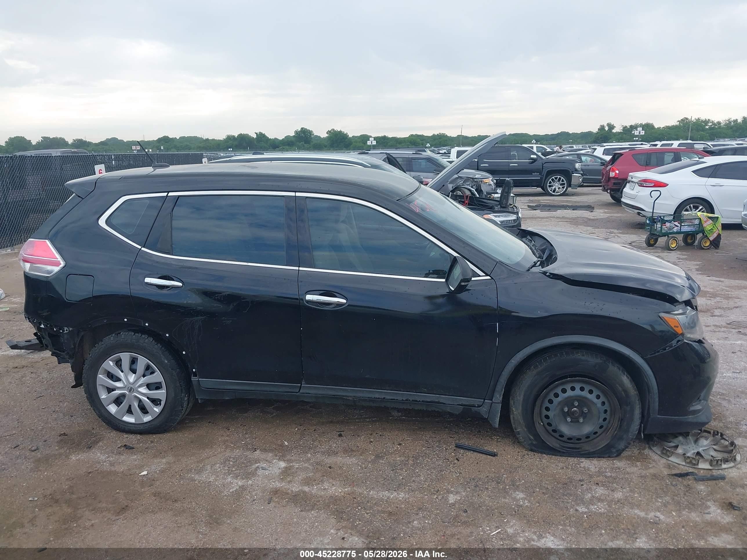 2015 Nissan Rogue S Black vin: KNMAT2MVXFP539738