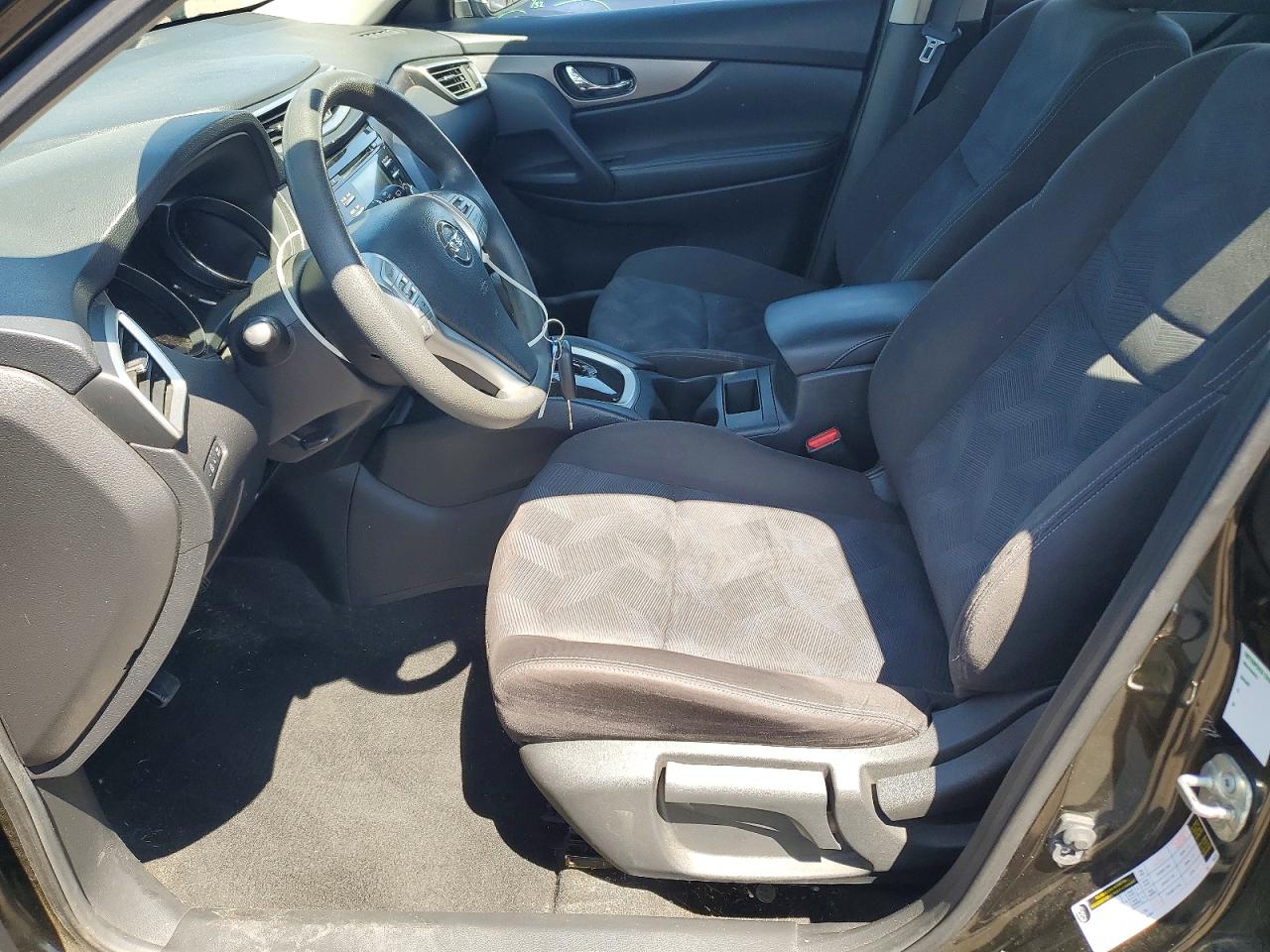 2015 Nissan Rogue S Green vin: KNMAT2MVXFP543580
