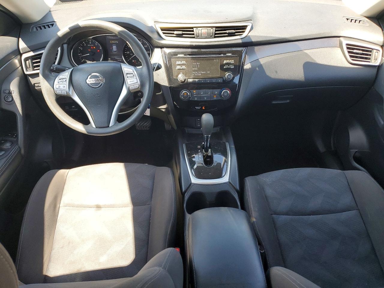 2015 Nissan Rogue S Green vin: KNMAT2MVXFP543580