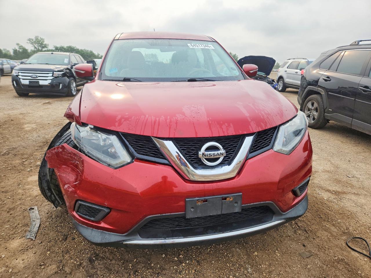 2015 Nissan Rogue S Red vin: KNMAT2MVXFP549363