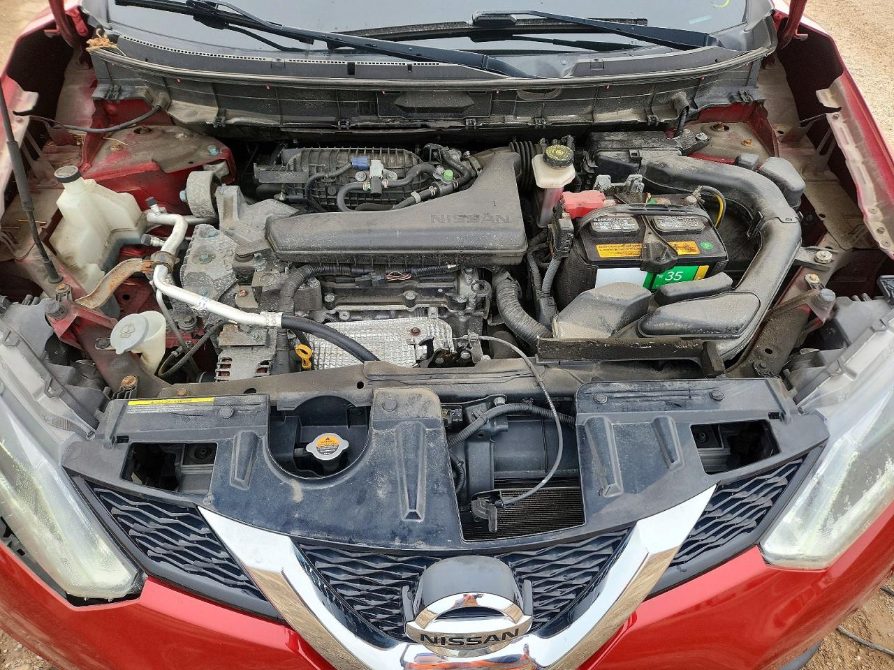 2015 Nissan Rogue S Red vin: KNMAT2MVXFP549363