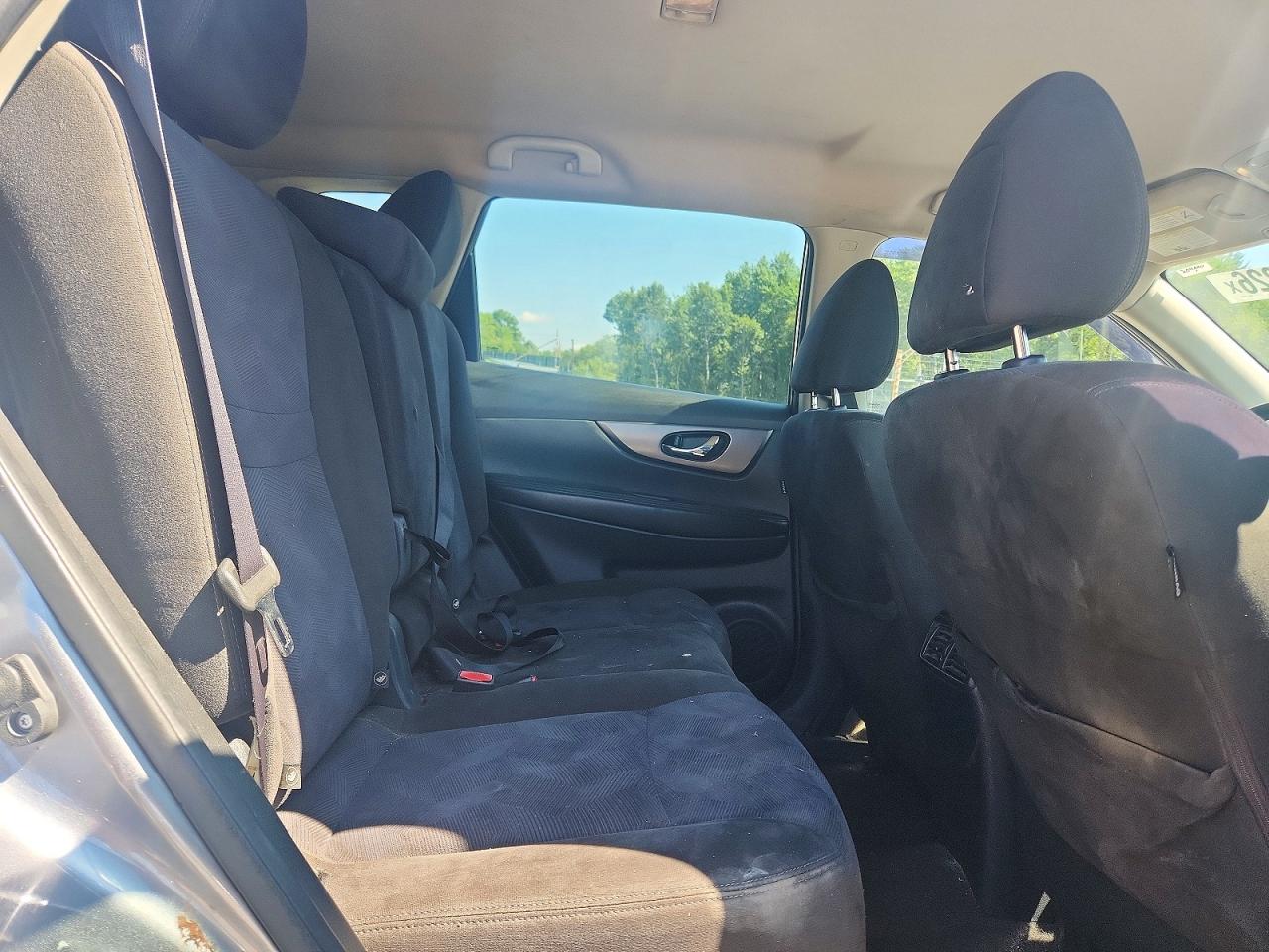 2015 Nissan Rogue Sv Gray vin: KNMAT2MVXFP567605