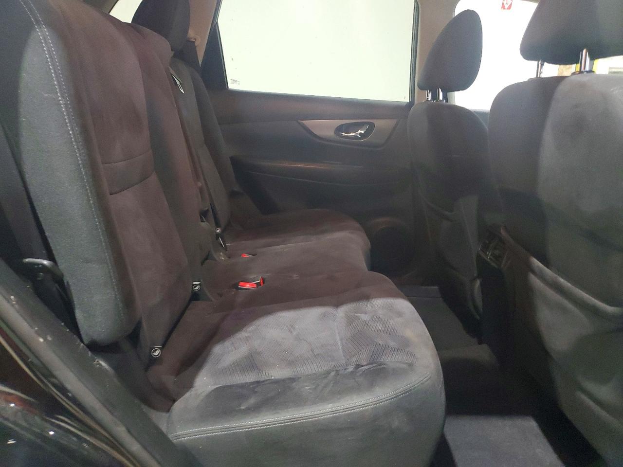 2015 Nissan Rogue Sv Black vin: KNMAT2MVXFP568415