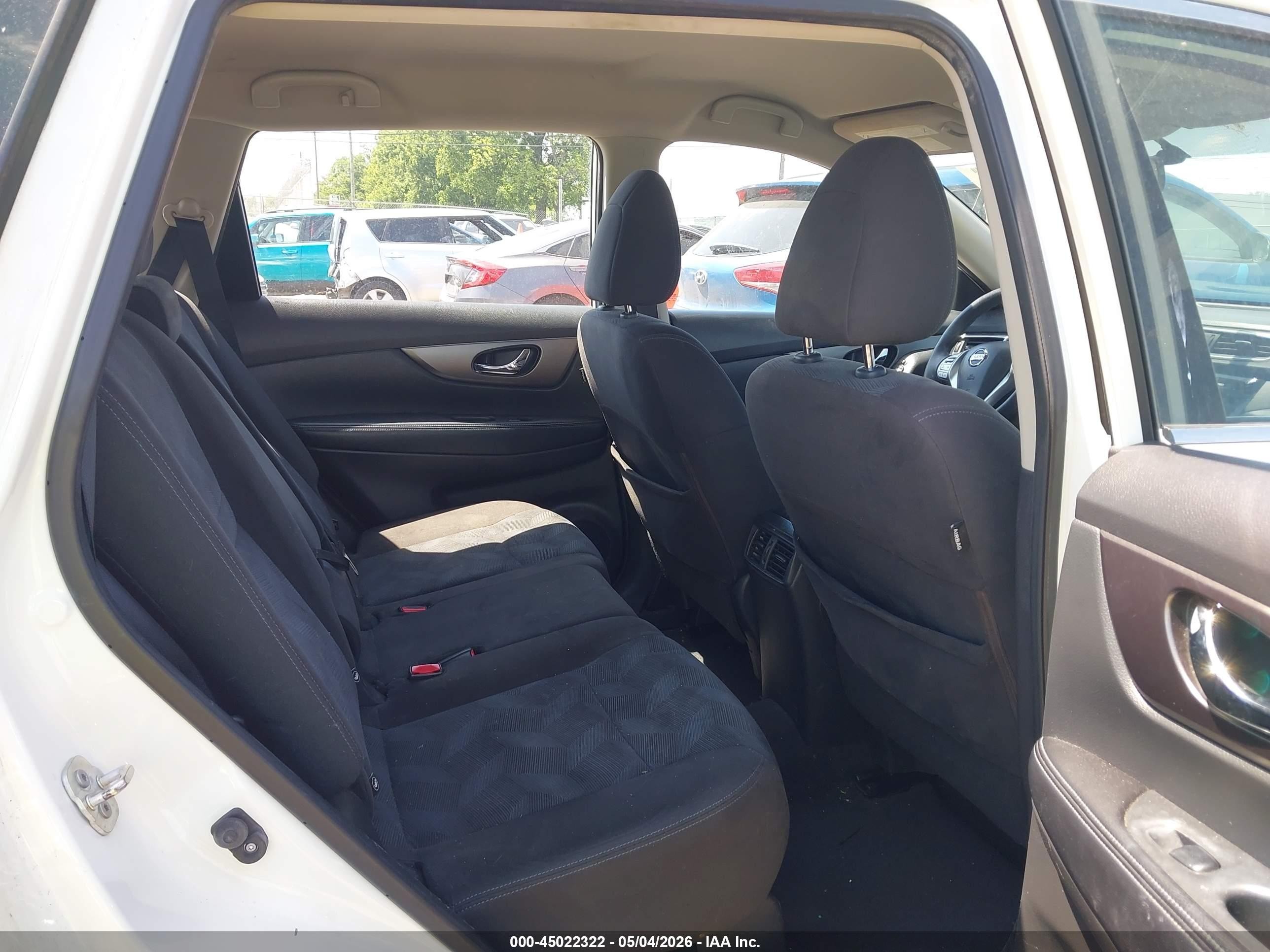 2015 Nissan Rogue S White vin: KNMAT2MVXFP577373