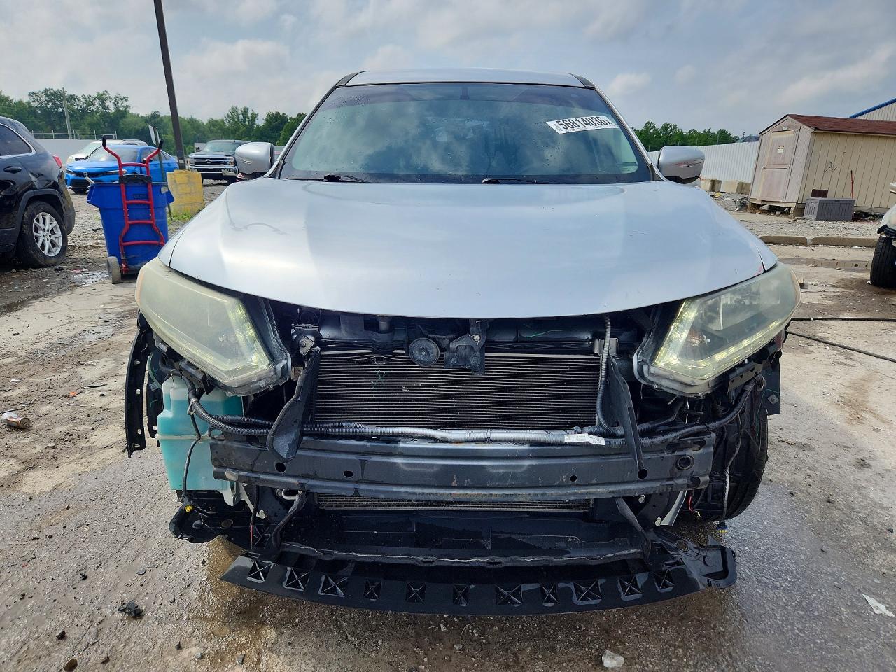 2015 Nissan Rogue S Silver vin: KNMAT2MVXFP586638
