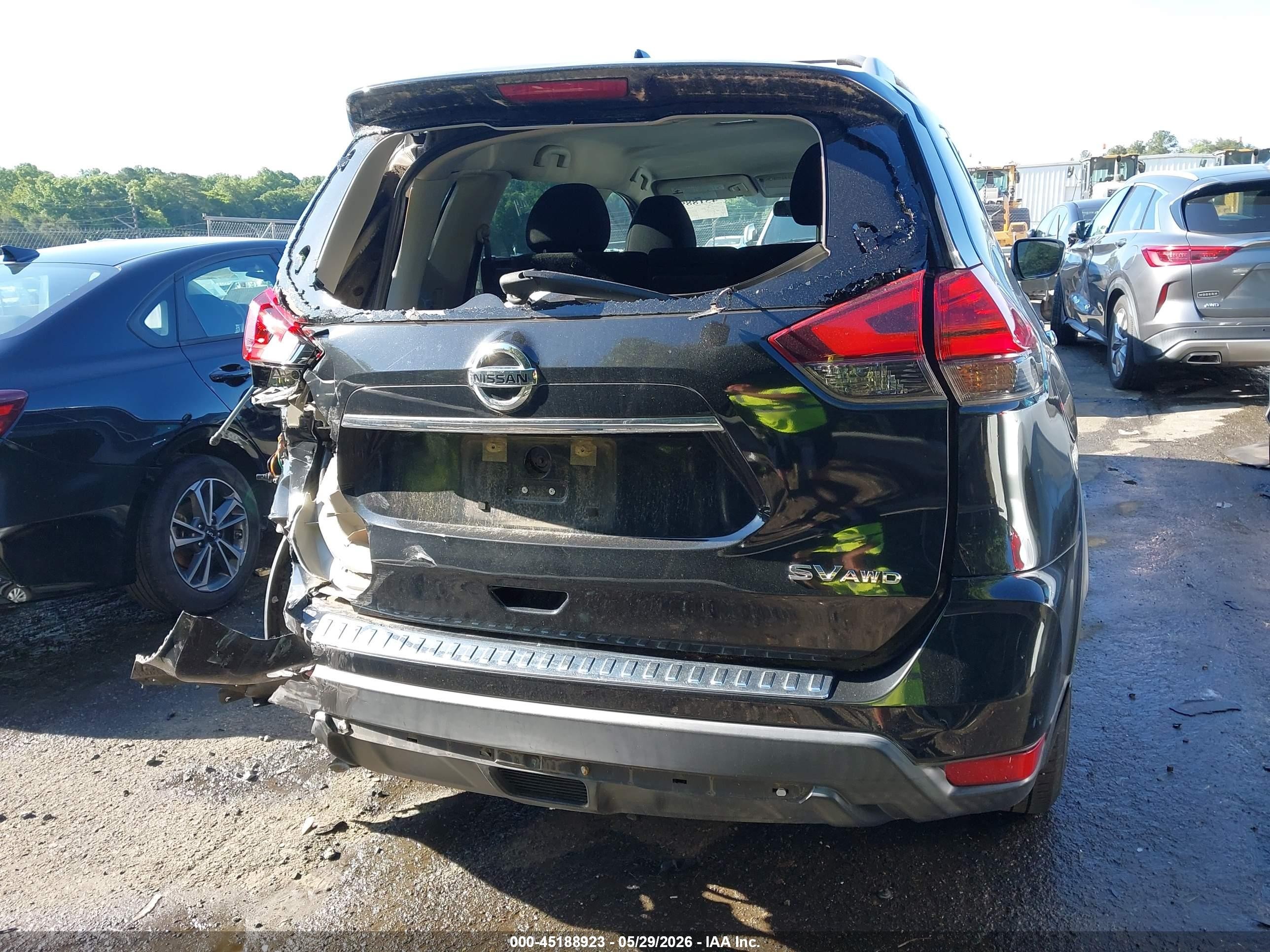 2017 Nissan Rogue Sv Black vin: KNMAT2MVXHP606440