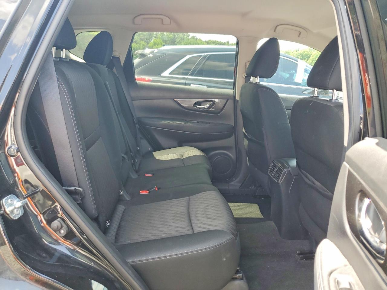 2018 Nissan Rogue Sv Black vin: KNMAT2MVXJP621963