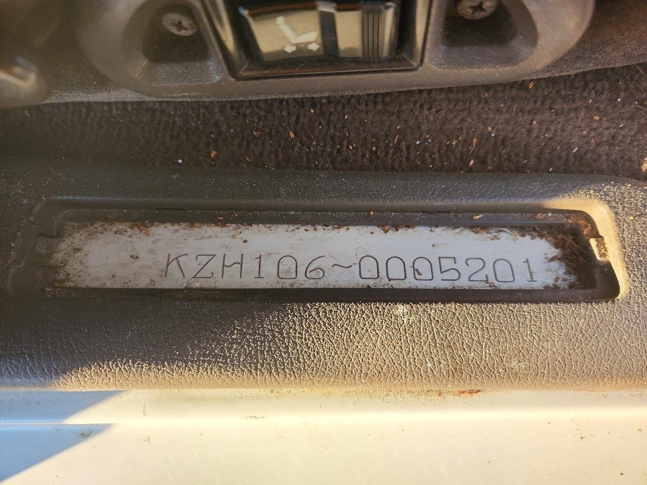 1993 Toyota Hiace Supe White vin: KZH1060005201