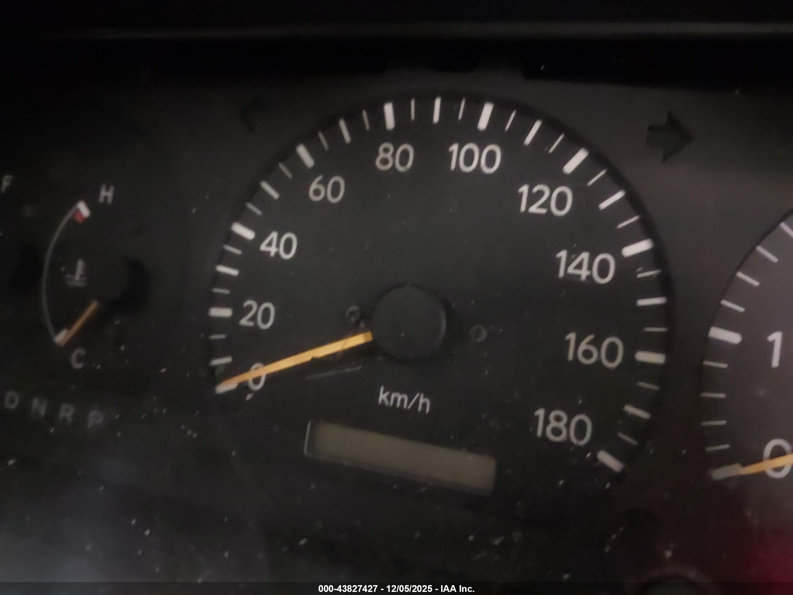 1997 Toyota Hiace Supe   Серебряный vin: KZH1060028710    