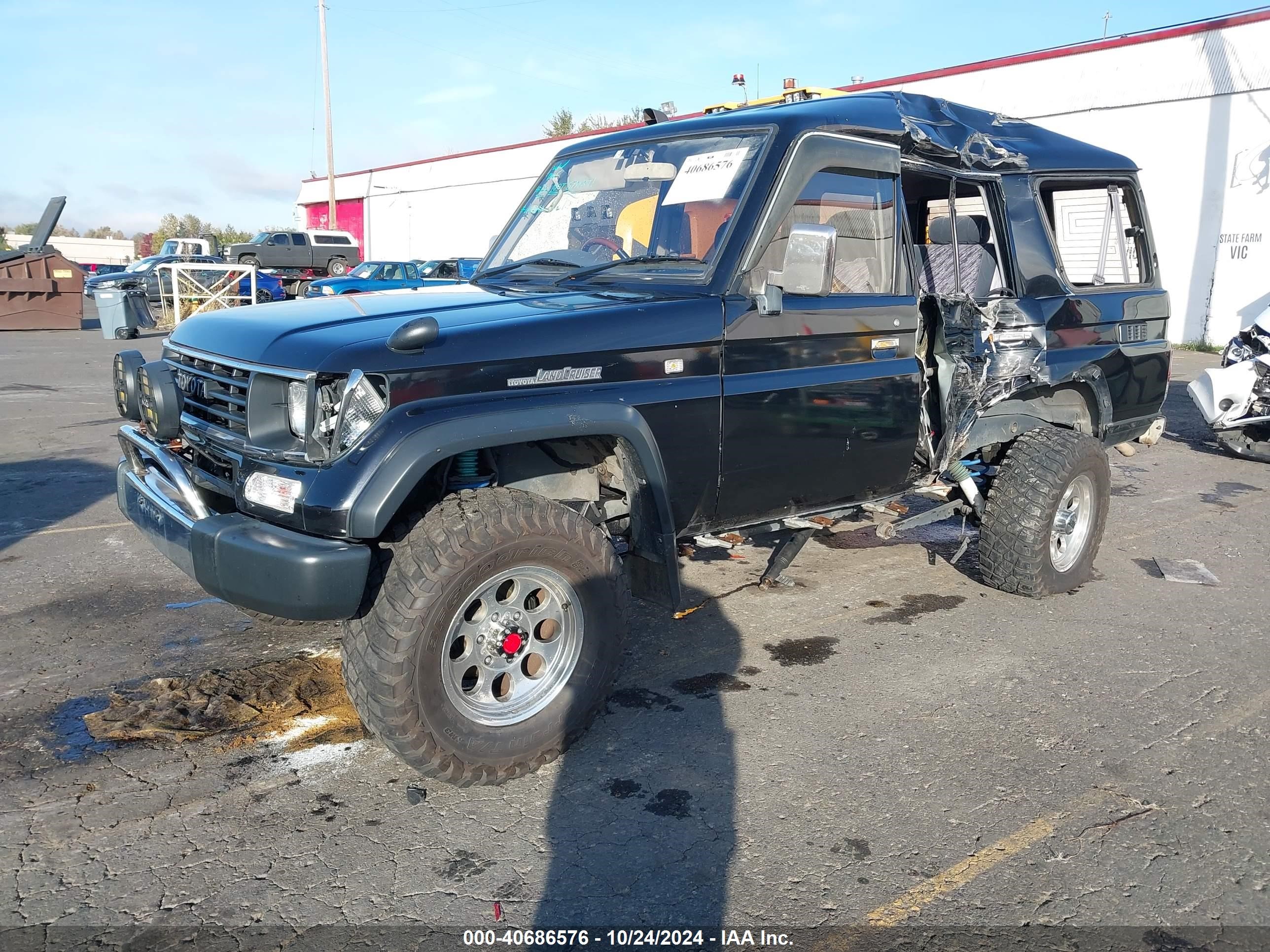 1993 Toyota Land Cruiser Prato   Black vin: KZJ780002467     