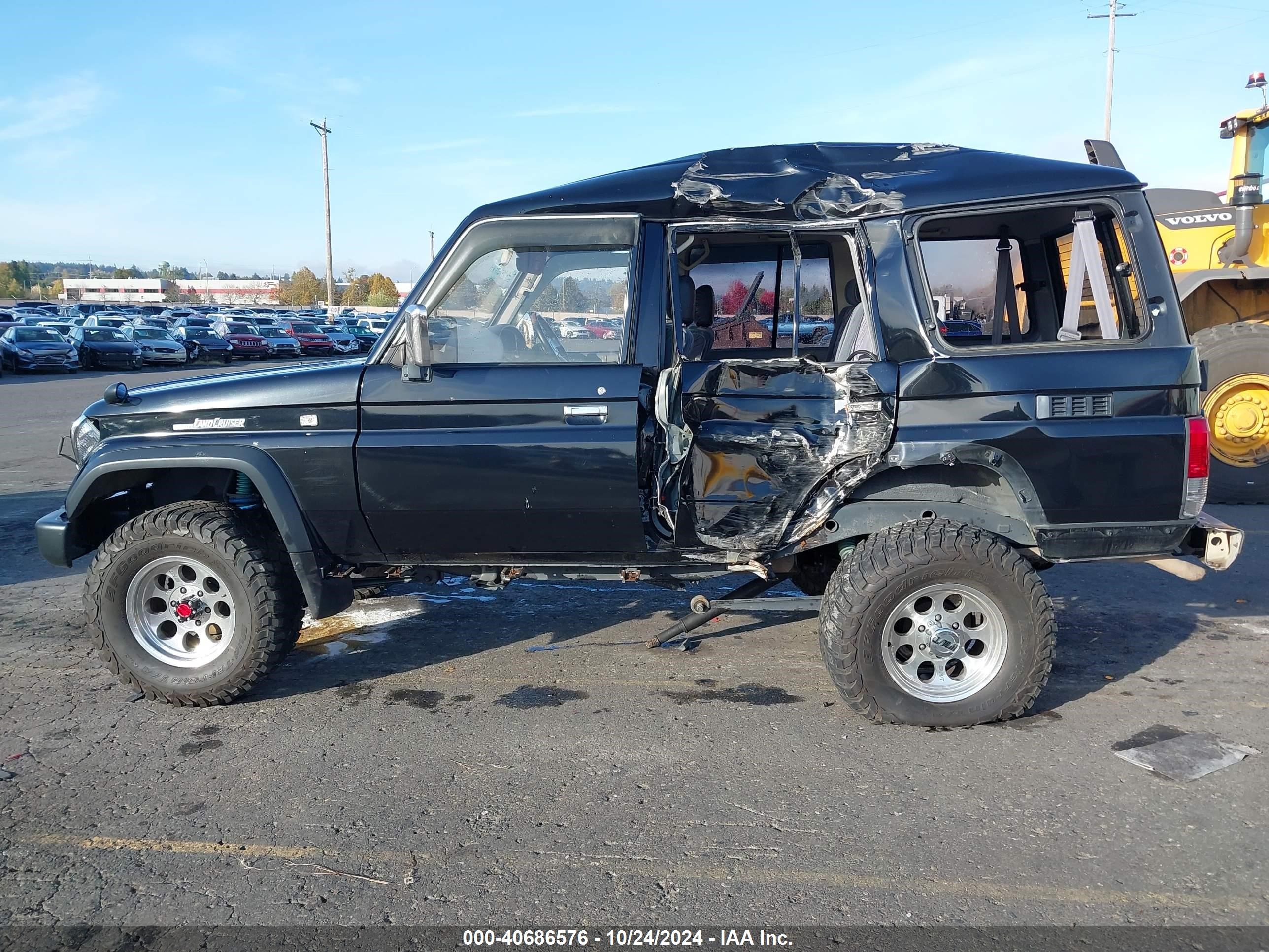1993 Toyota Land Cruiser Prato   Black vin: KZJ780002467     
