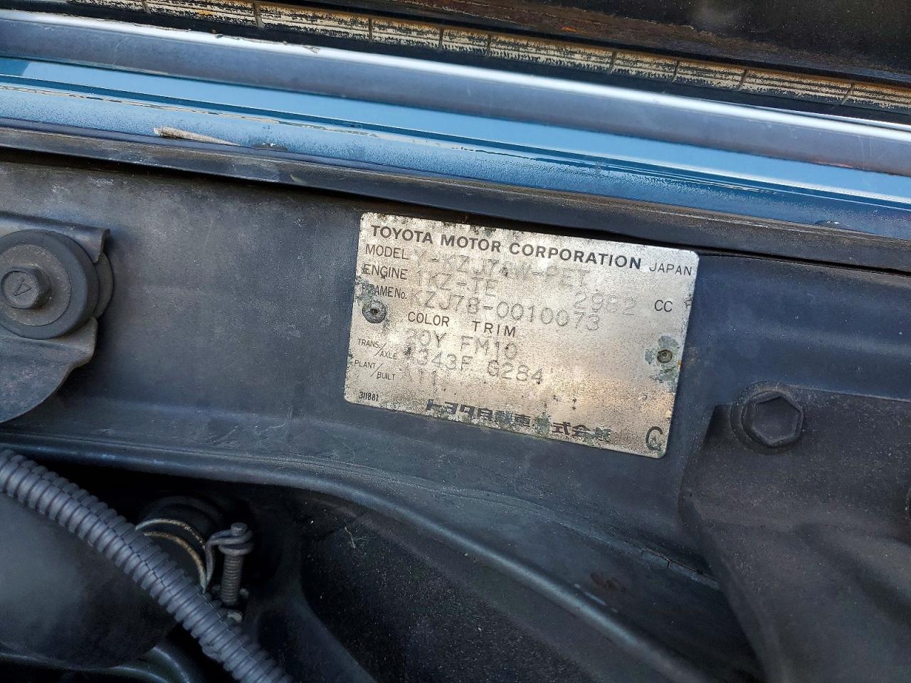 1993 Toyota Land Cruiser Turquoise vin: KZJ780010073
