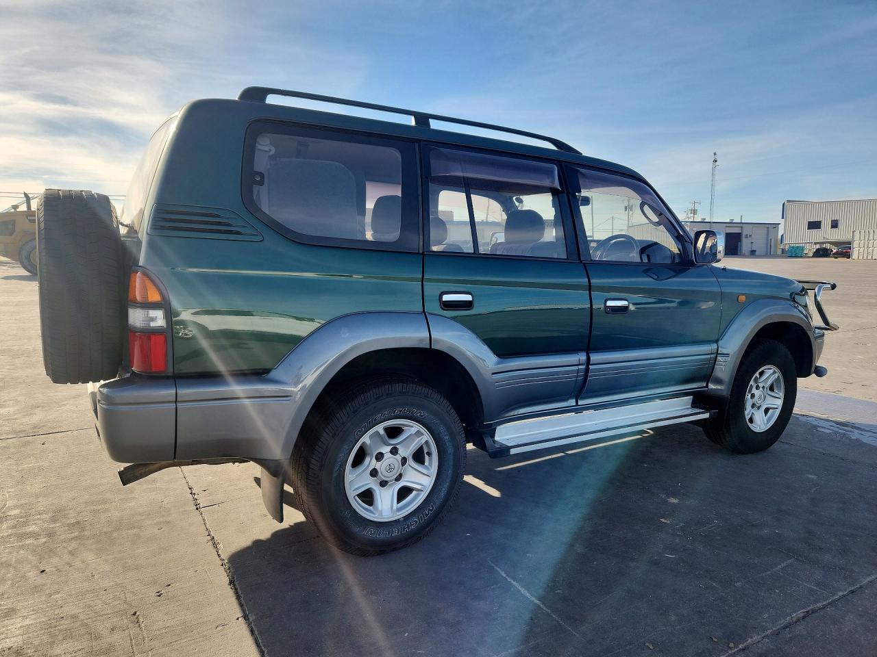 1996 Toyota Land Cruiser Green vin: KZJ950007731