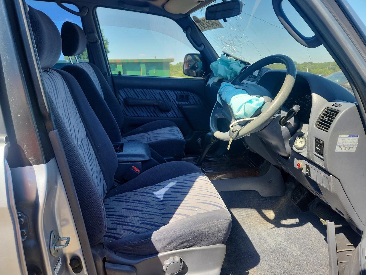 1997 Toyota Land Cruiser 4wd Silver vin: KZJ950043427KZJ95