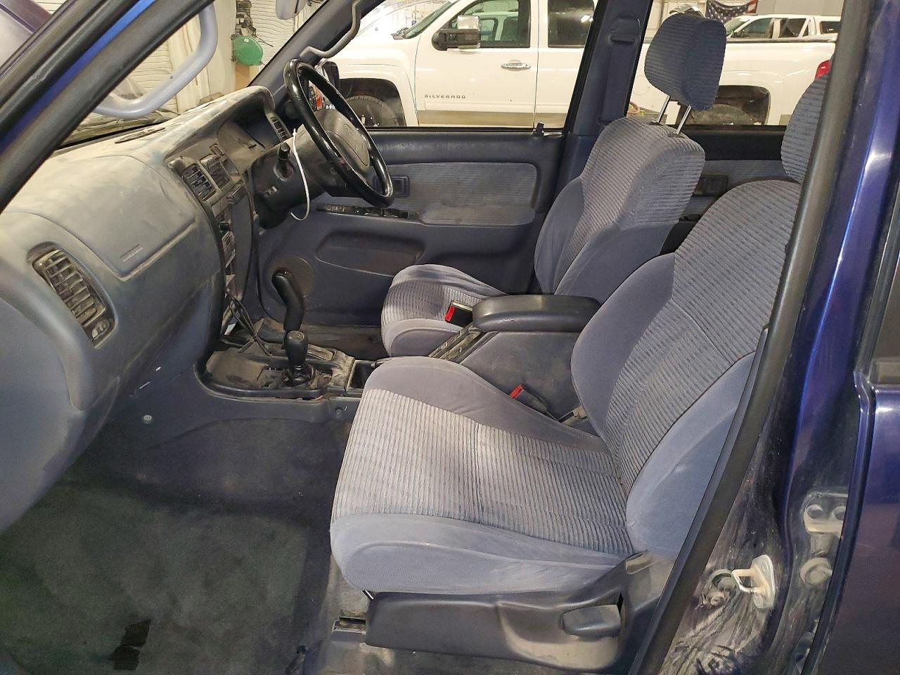 1996 Toyt Hilux Surf Blue vin: KZN1859002020