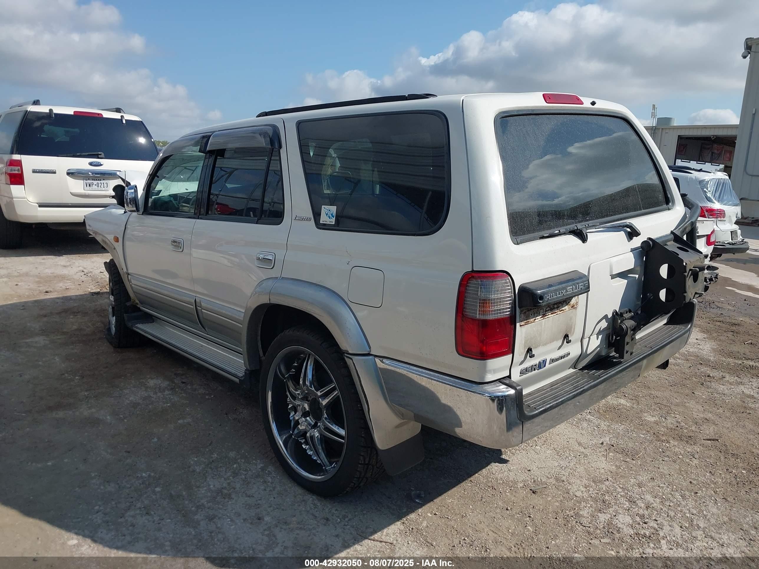 1998 Toyota Hilux   Белый vin: KZN1859025915    