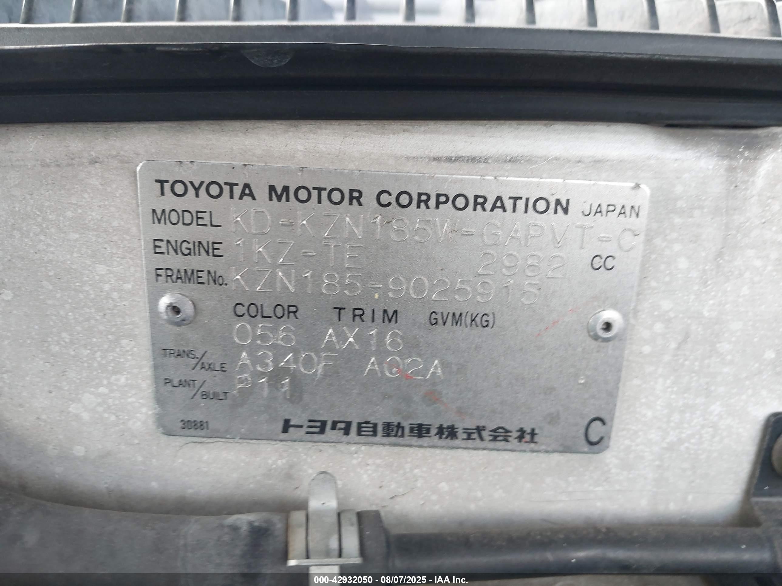1998 Toyota Hilux   Белый vin: KZN1859025915    