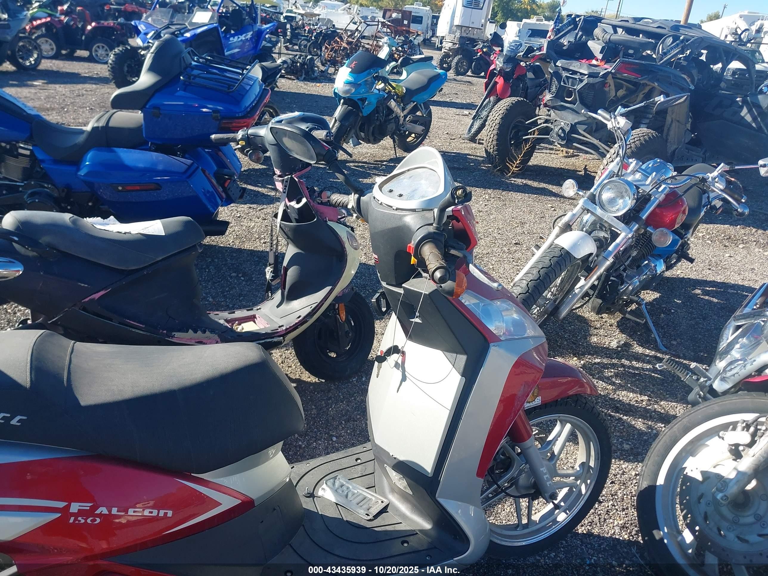 2005 Honda 150f Off R   Red vin: LB5TM8U18AZ500789