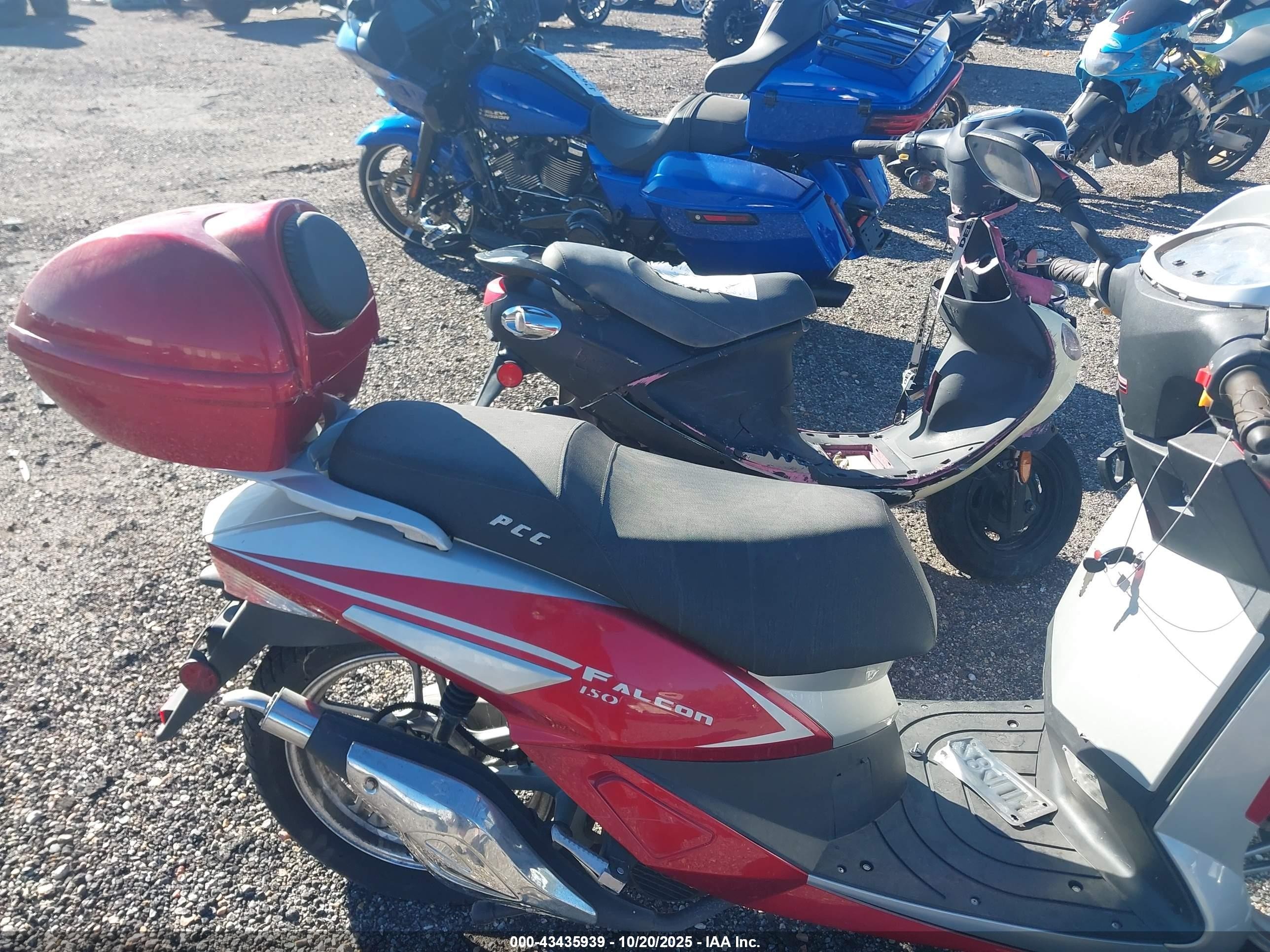 2005 Honda 150f Off R   Red vin: LB5TM8U18AZ500789