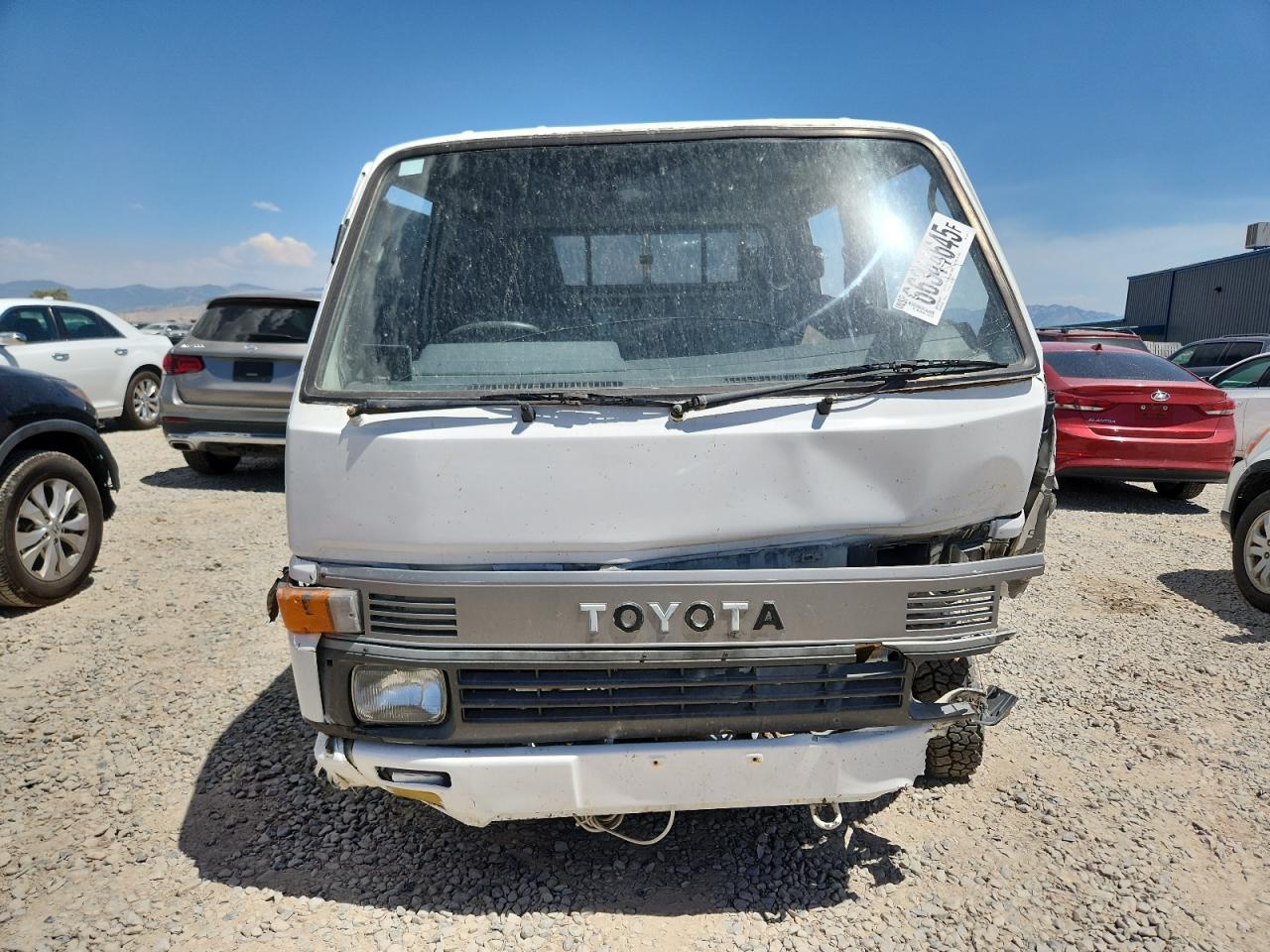 1993 Toyt Hiace White vin: LH85-0016611