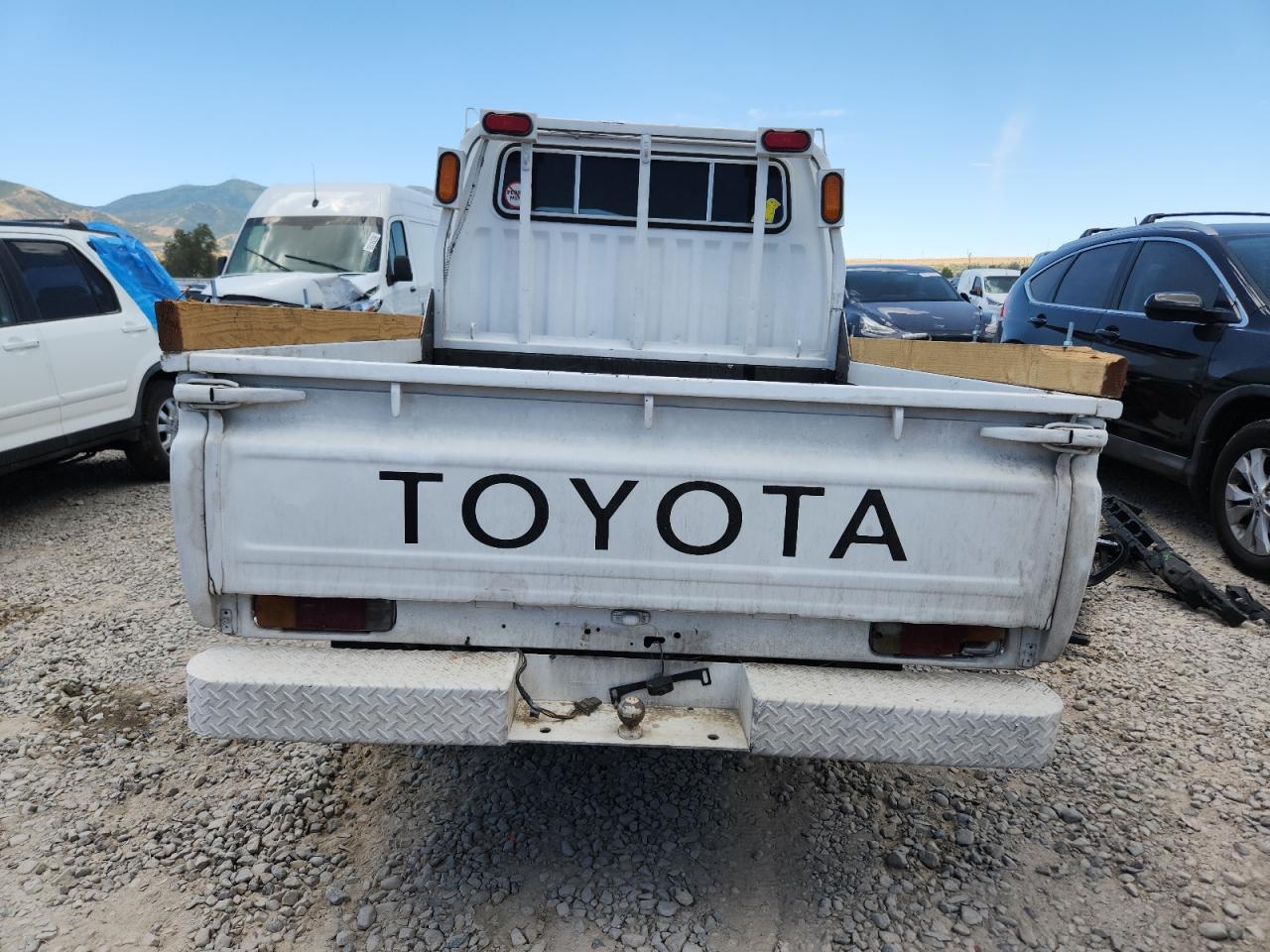 1993 Toyt Hiace White vin: LH85-0016611