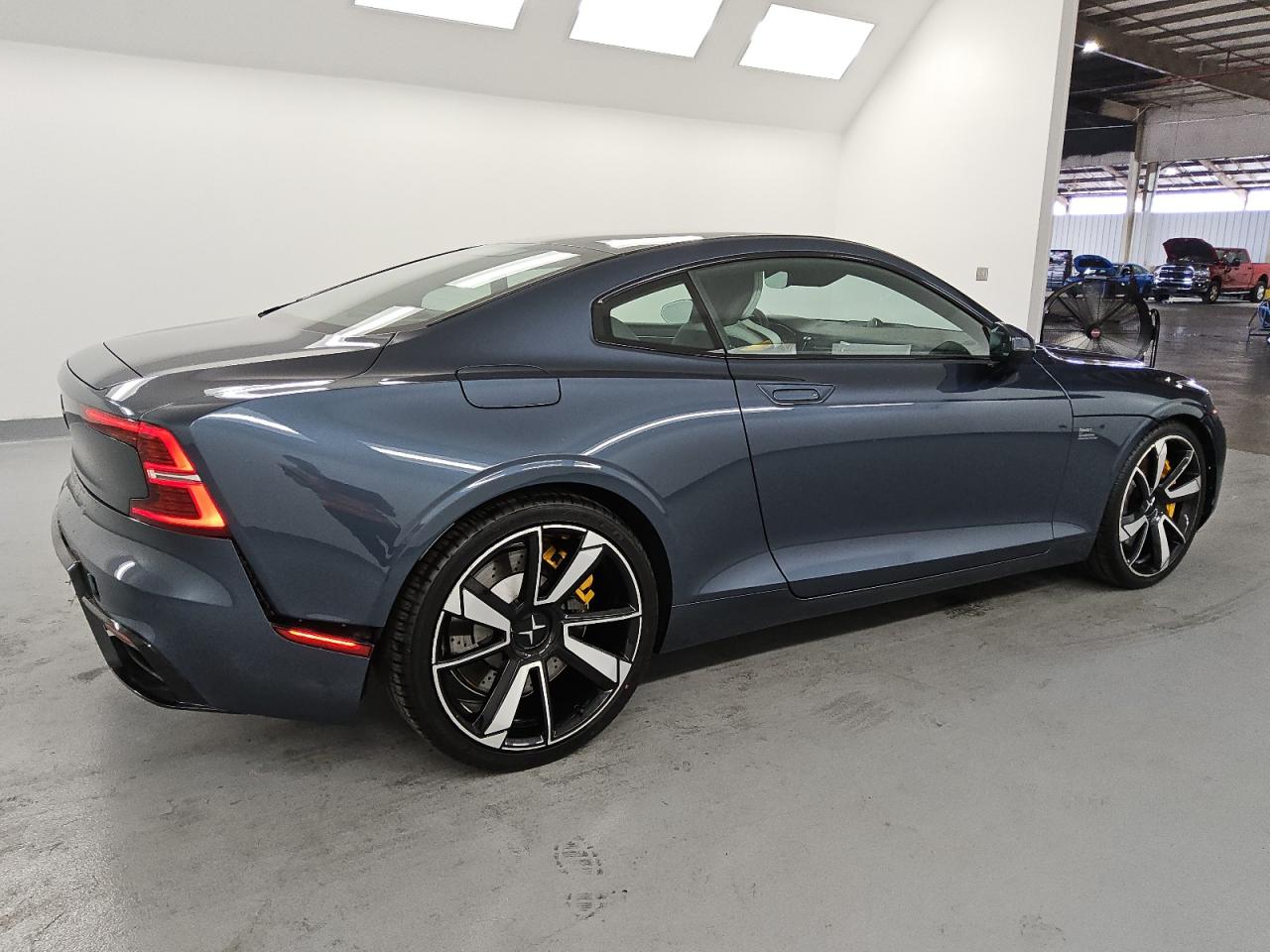 2021 Polestar 1    Blue vin: LPSBE0YL1MB001038