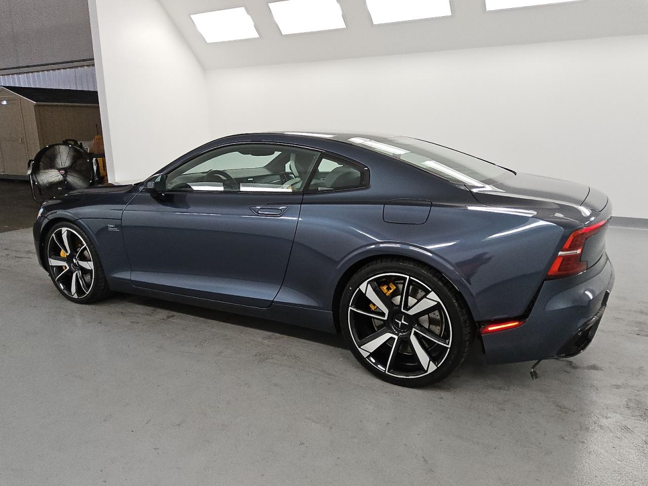 2021 Polestar 1    Blue vin: LPSBE0YL1MB001038