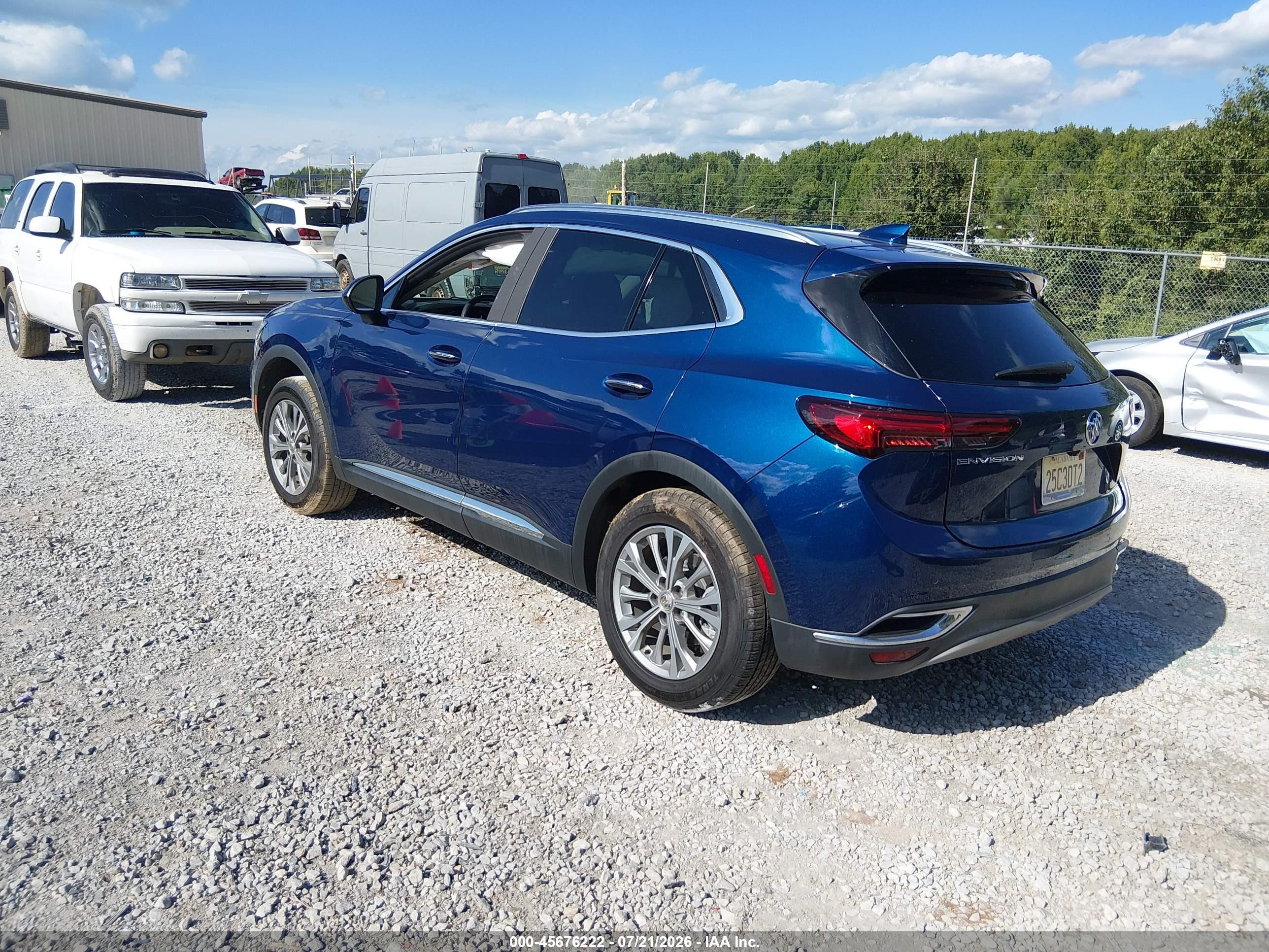 2022 Buick Envision Fwd Preferred Blue vin: LRBAZLR42ND021786