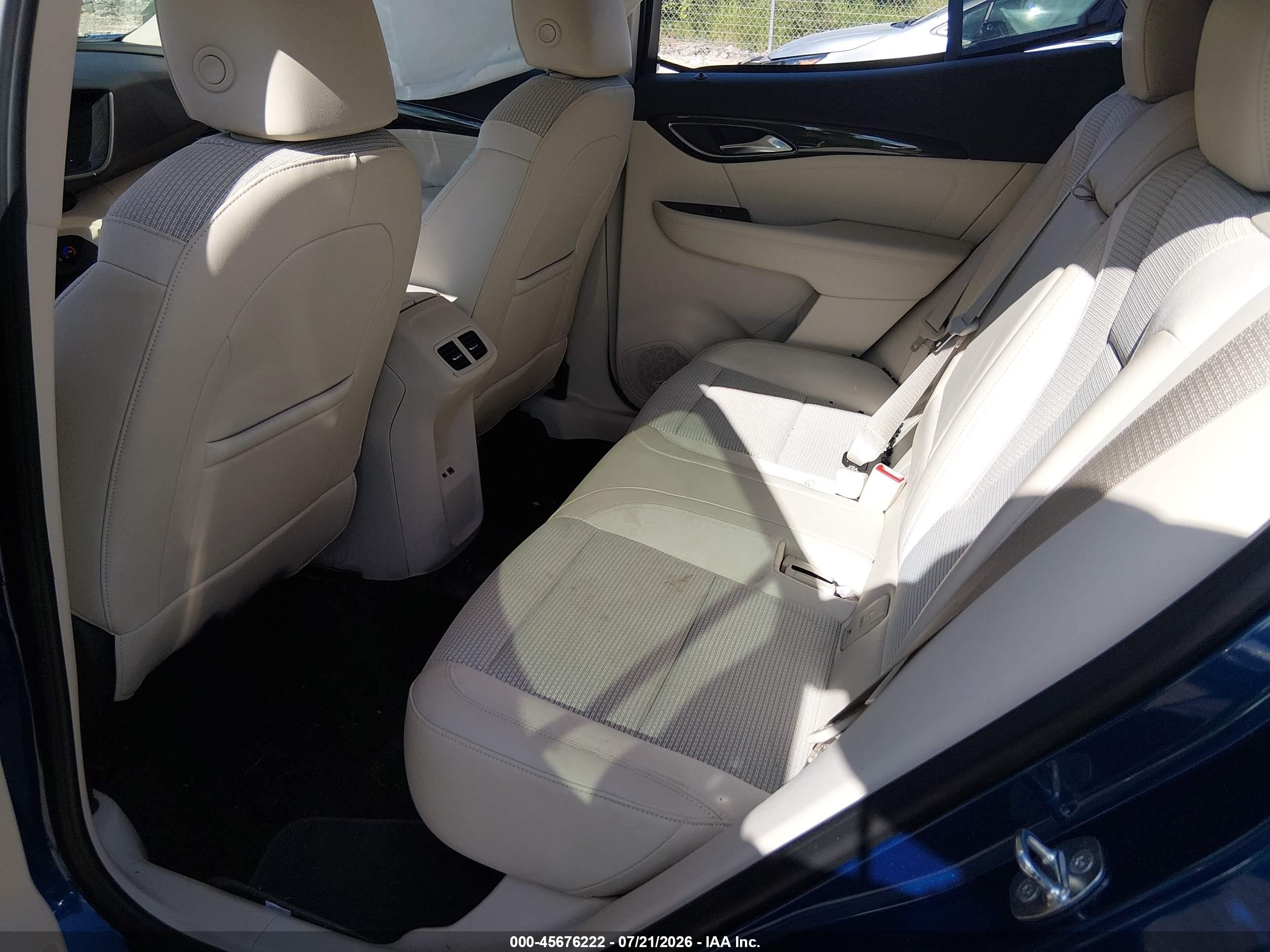 2022 Buick Envision Fwd Preferred Blue vin: LRBAZLR42ND021786