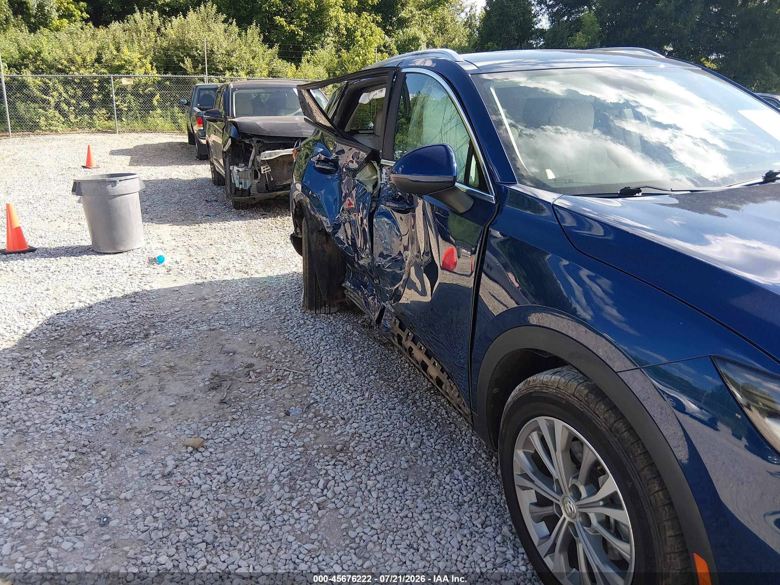 2022 Buick Envision Fwd Preferred Blue vin: LRBAZLR42ND021786