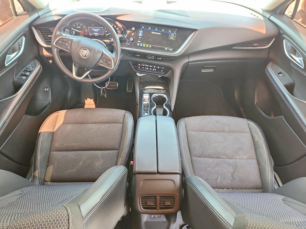 2022 Buick Envision Preferred Silver vin: LRBAZLR43ND068454