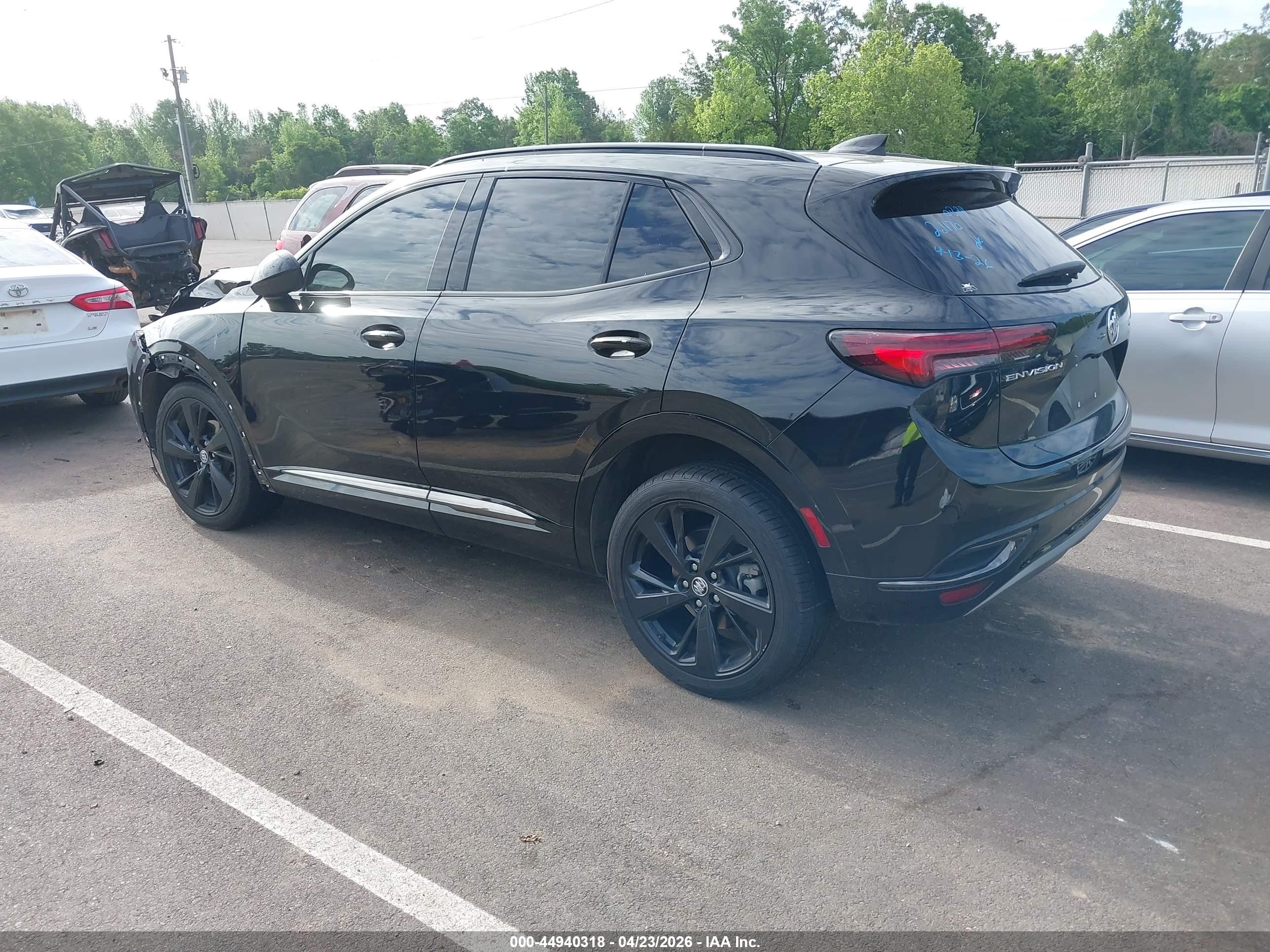2022 Buick Envision Fwd Preferred Черный vin: LRBAZLR49ND064912