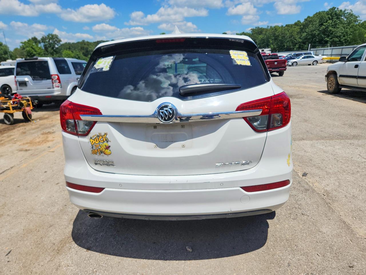2018 Buick Envision Essence White vin: LRBFX2SA1JD082286