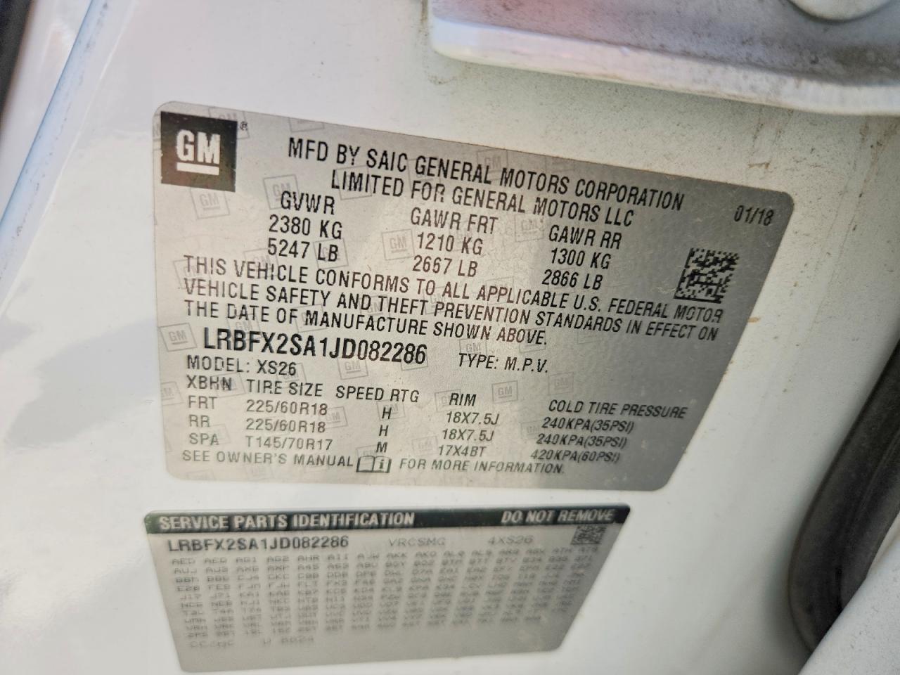 2018 Buick Envision Essence White vin: LRBFX2SA1JD082286