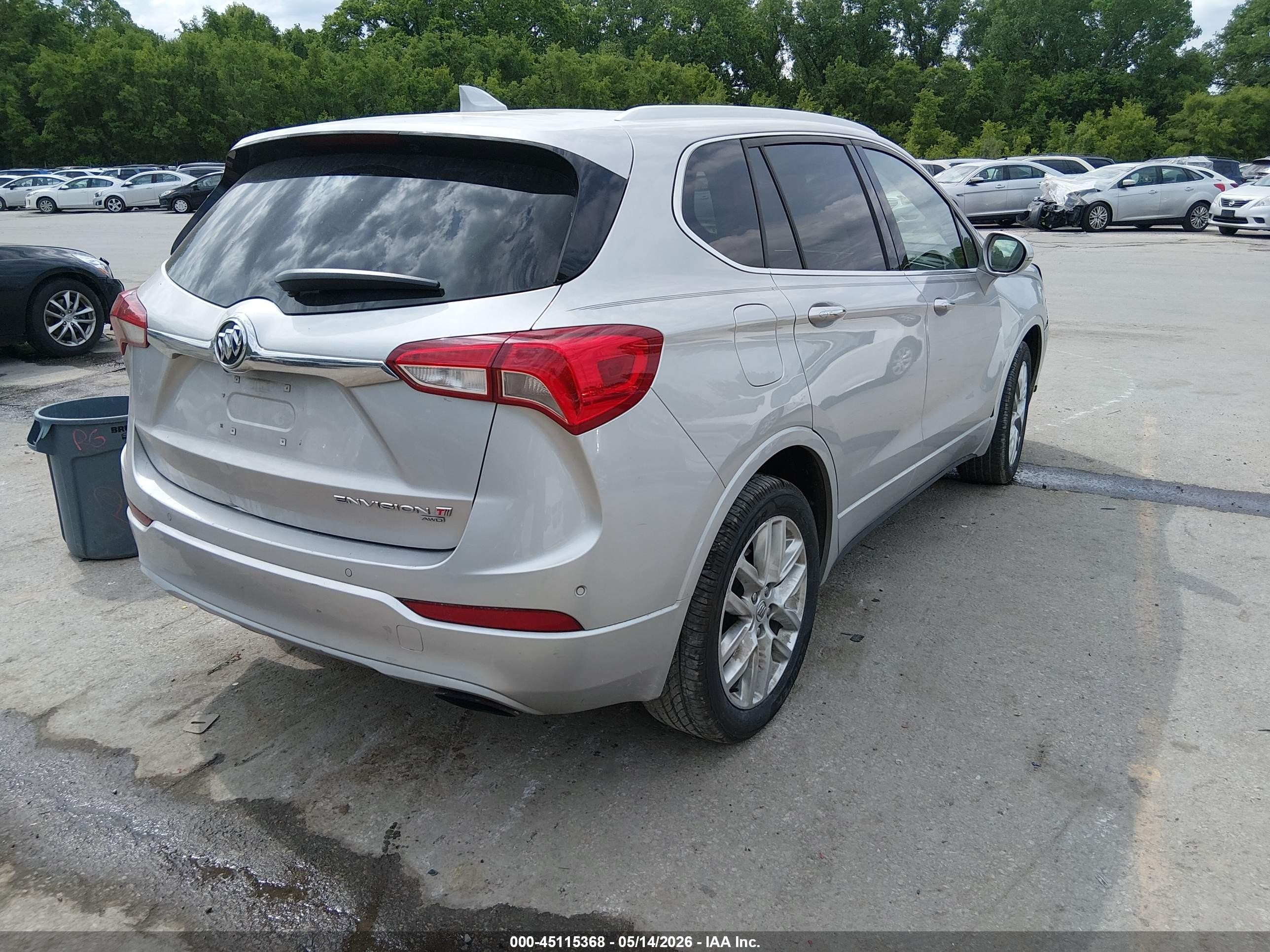 2019 Buick Envision Awd Premium Ii Silver vin: LRBFX4SX9KD087527
