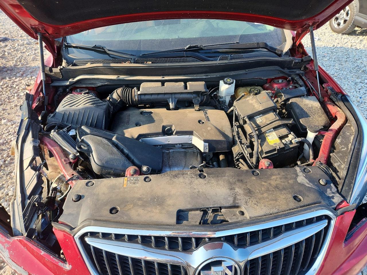2020 Buick Envision Preferred Red vin: LRBFXBSA5LD018707
