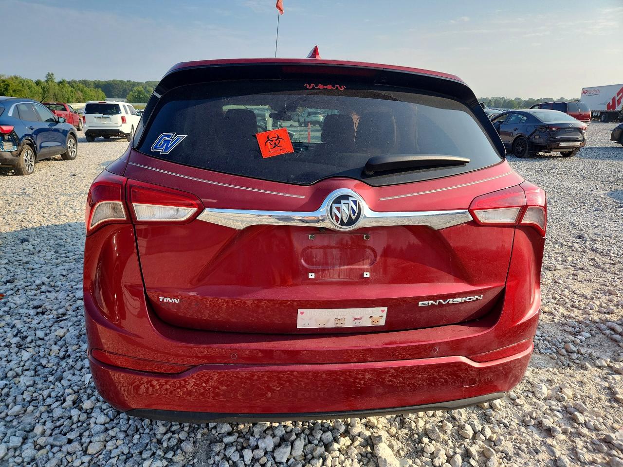 2020 Buick Envision Preferred Red vin: LRBFXBSA5LD018707