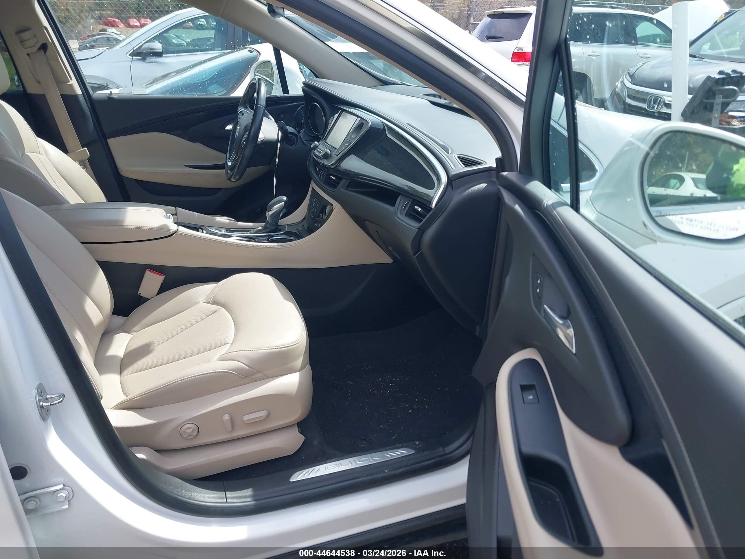 2017 Buick Envision Essence White vin: LRBFXBSA9HD090341