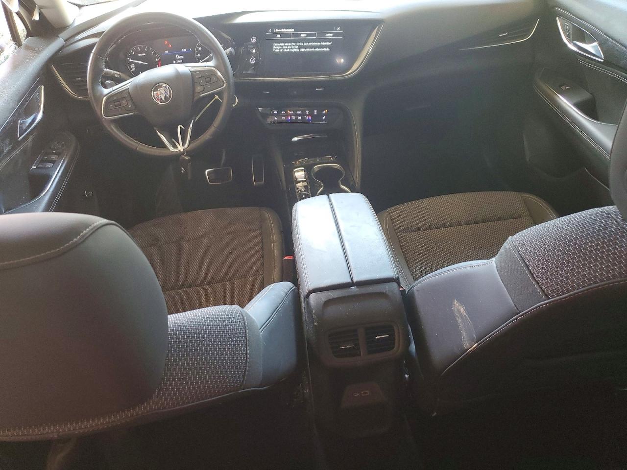 2023 Buick Envision Preferred White vin: LRBFZMR48PD024531